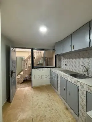 7chbre Duplex dans Cocody à Vendre