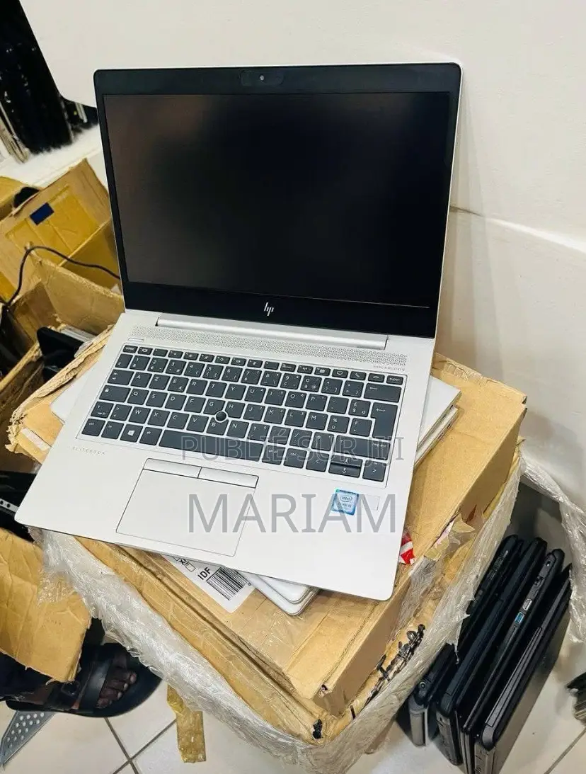 New Ordinateur Portable HP EliteBook 840 G5 8GB Intel Core I5 SSD 256GB