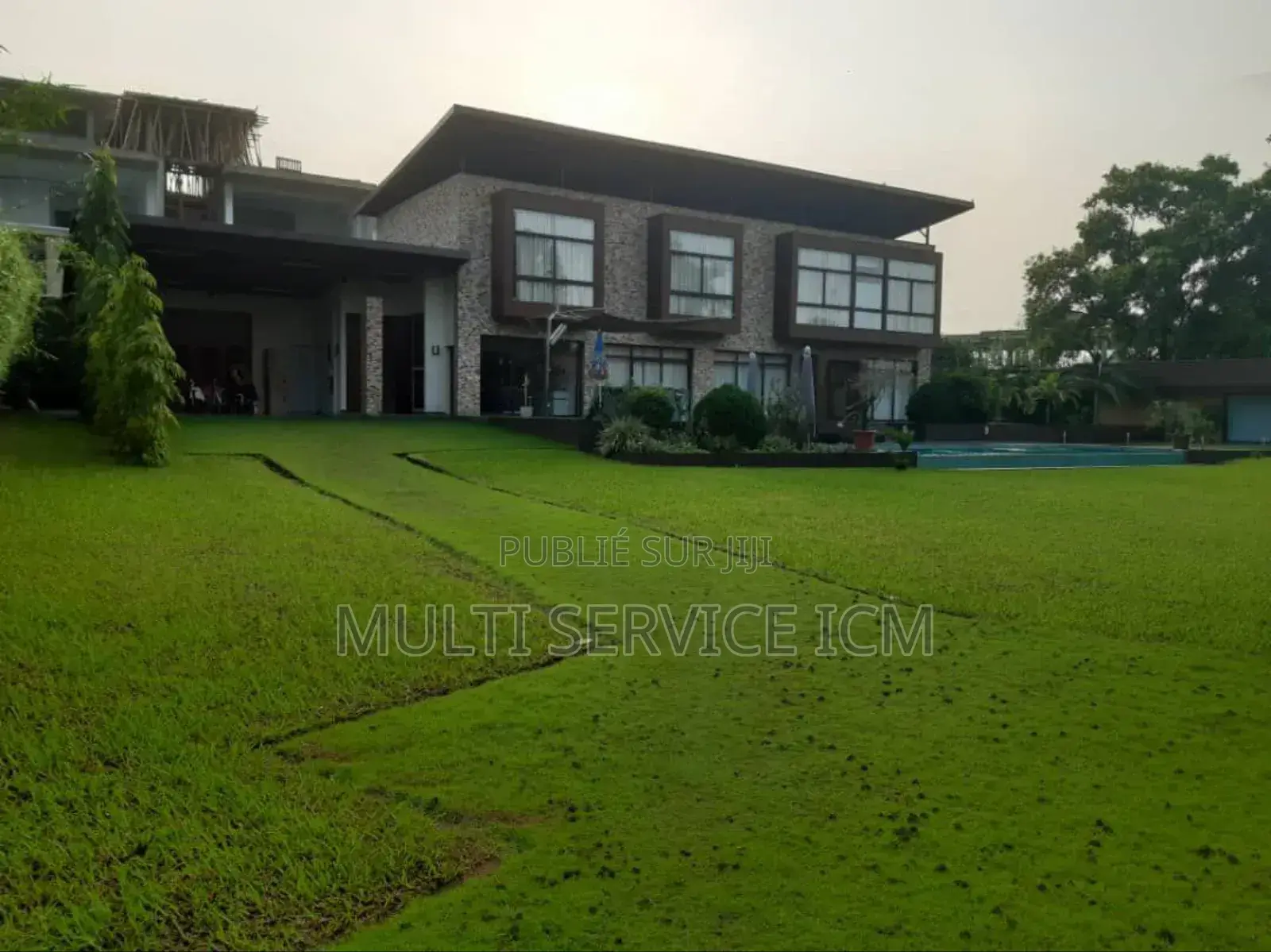 Furnished 5chbre Duplex dans Ismael Coulibaly, Cocody à Louer