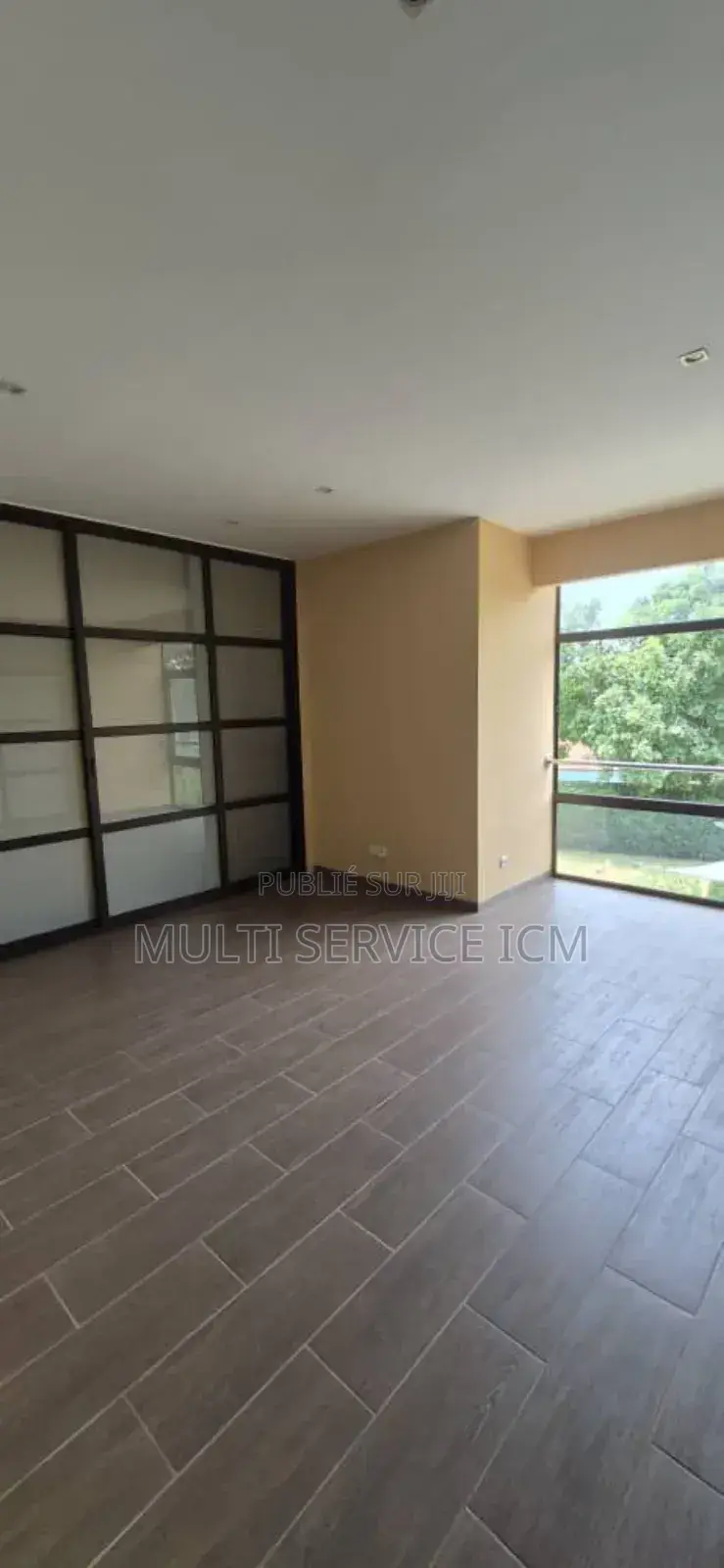 Furnished 5chbre Duplex dans Ismael Coulibaly, Cocody à Louer