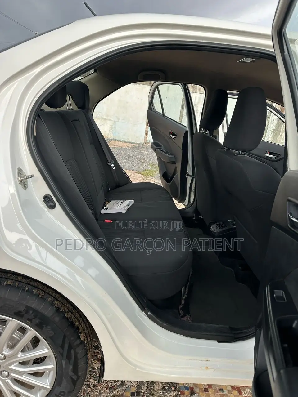 Suzuki Dzire 2024 Blanc