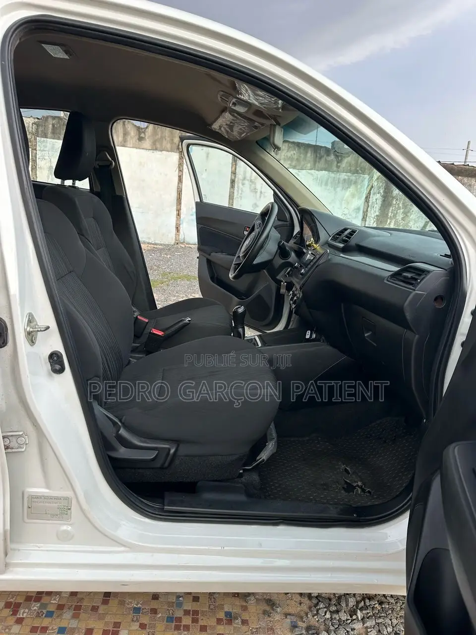 Suzuki Dzire 2024 Blanc