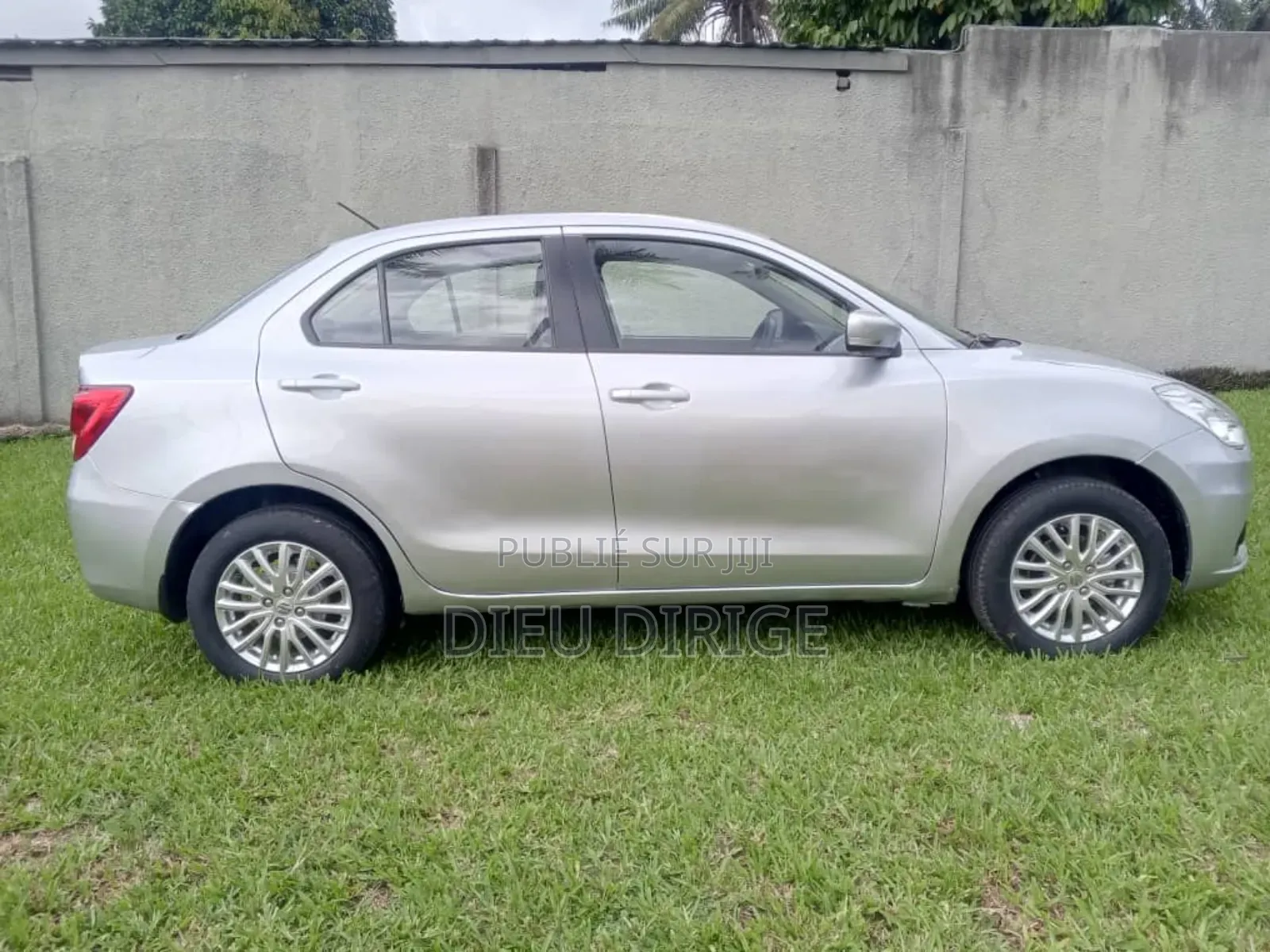 New Suzuki Dzire 2024 Gris