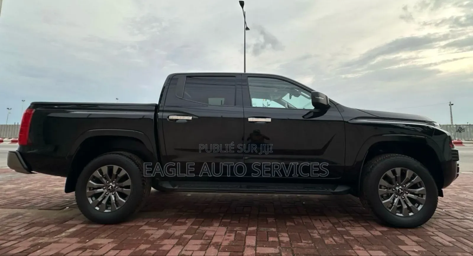 New Mitsubishi L200 2025 Noir