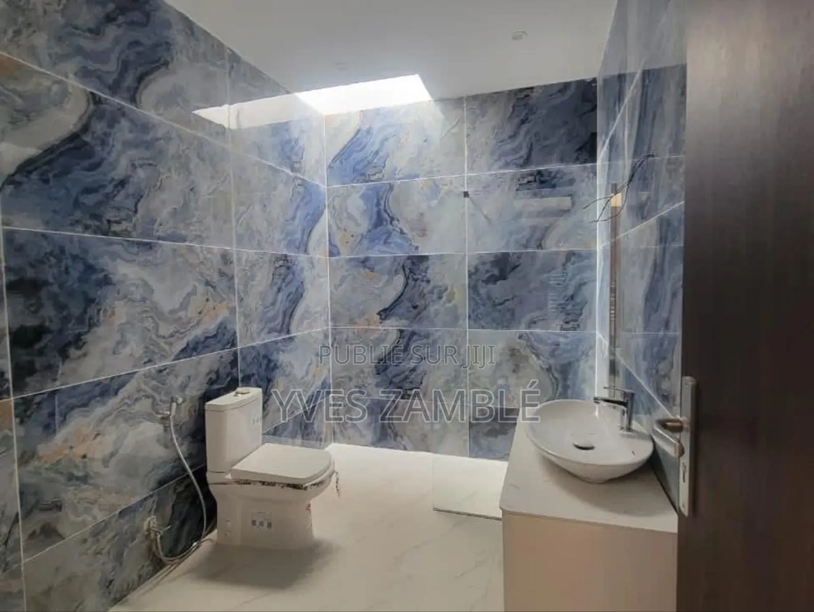 4chbre Duplex dans Cocody à Vendre