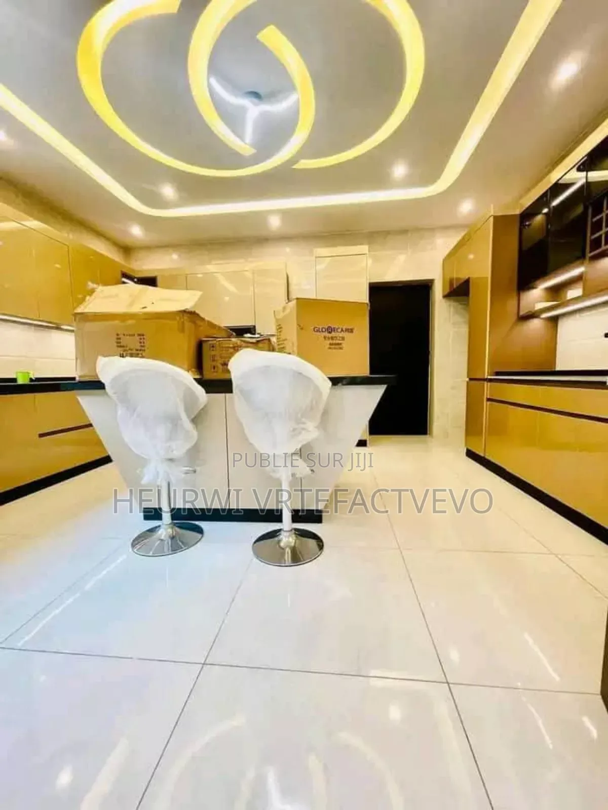Furnished 8chbre Duplex dans Yozalem, Cocody à Vendre