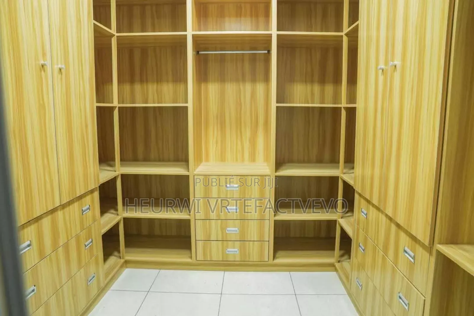 9chbre Duplex dans Yozalem Business, Cocody à Vendre