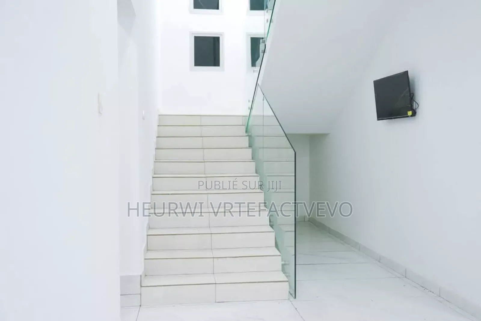 9chbre Duplex dans Yozalem Business, Cocody à Vendre