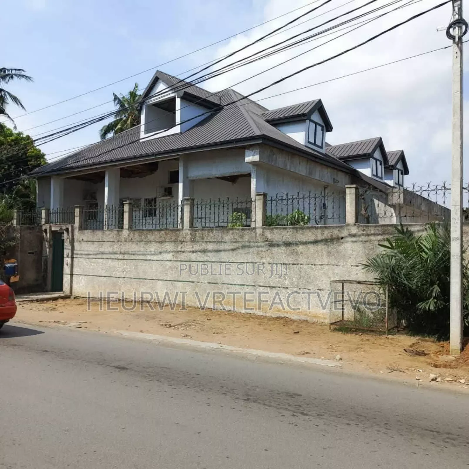 15chbre Duplex dans Yozalem Business, Cocody à Vendre