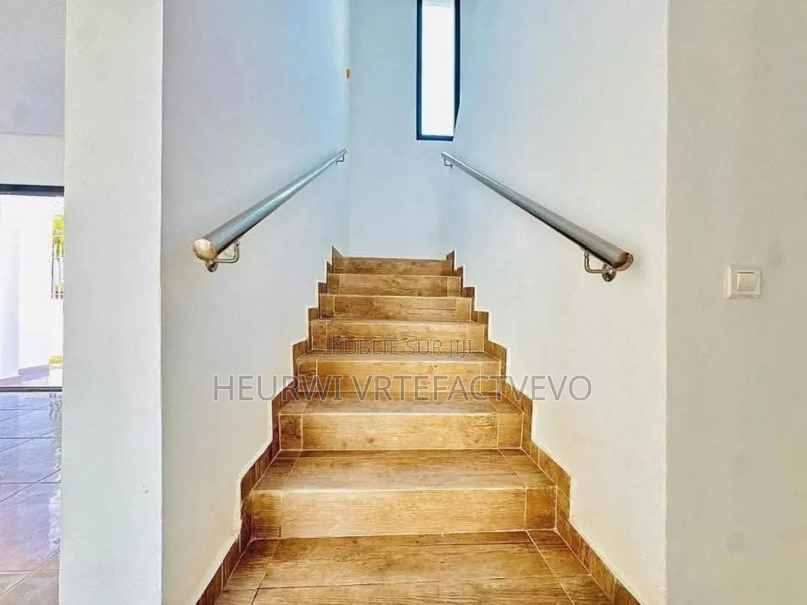 15chbre Duplex dans Yozalem Business, Cocody à Vendre