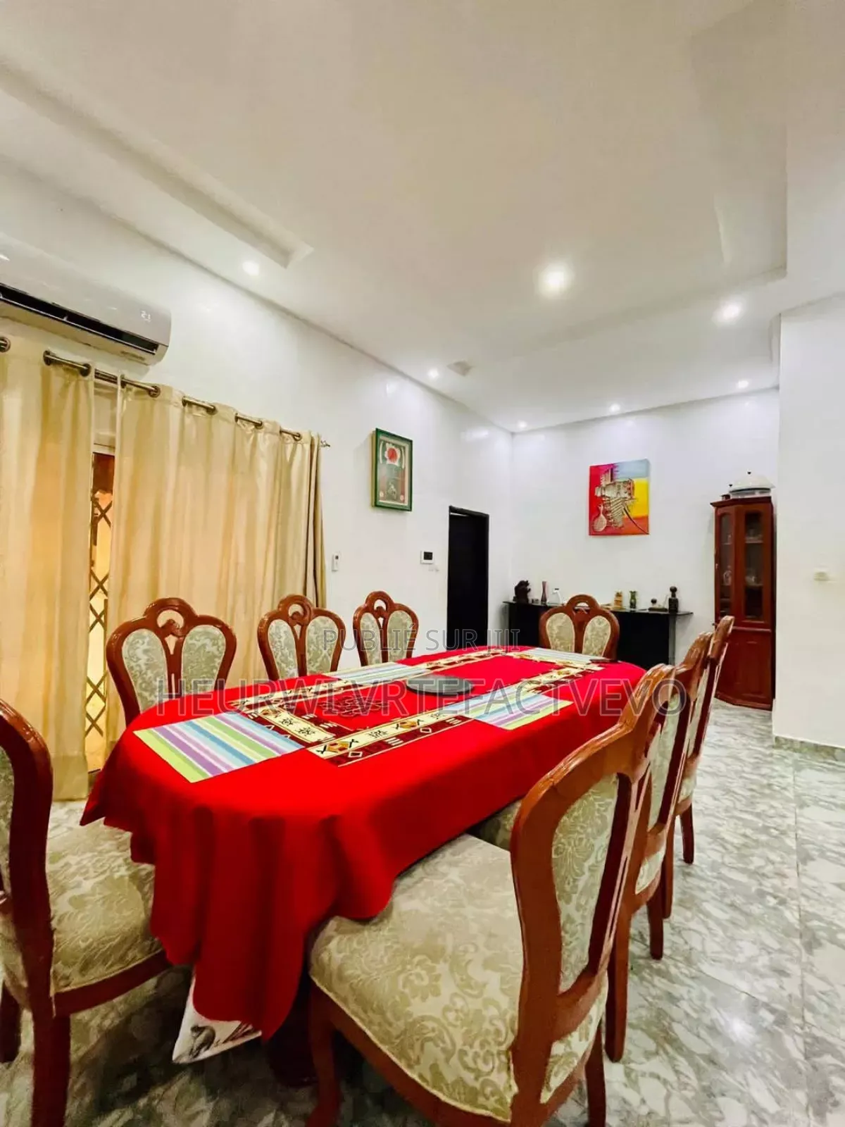 5chbre Villa dans Yozalem Business, Cocody à Vendre