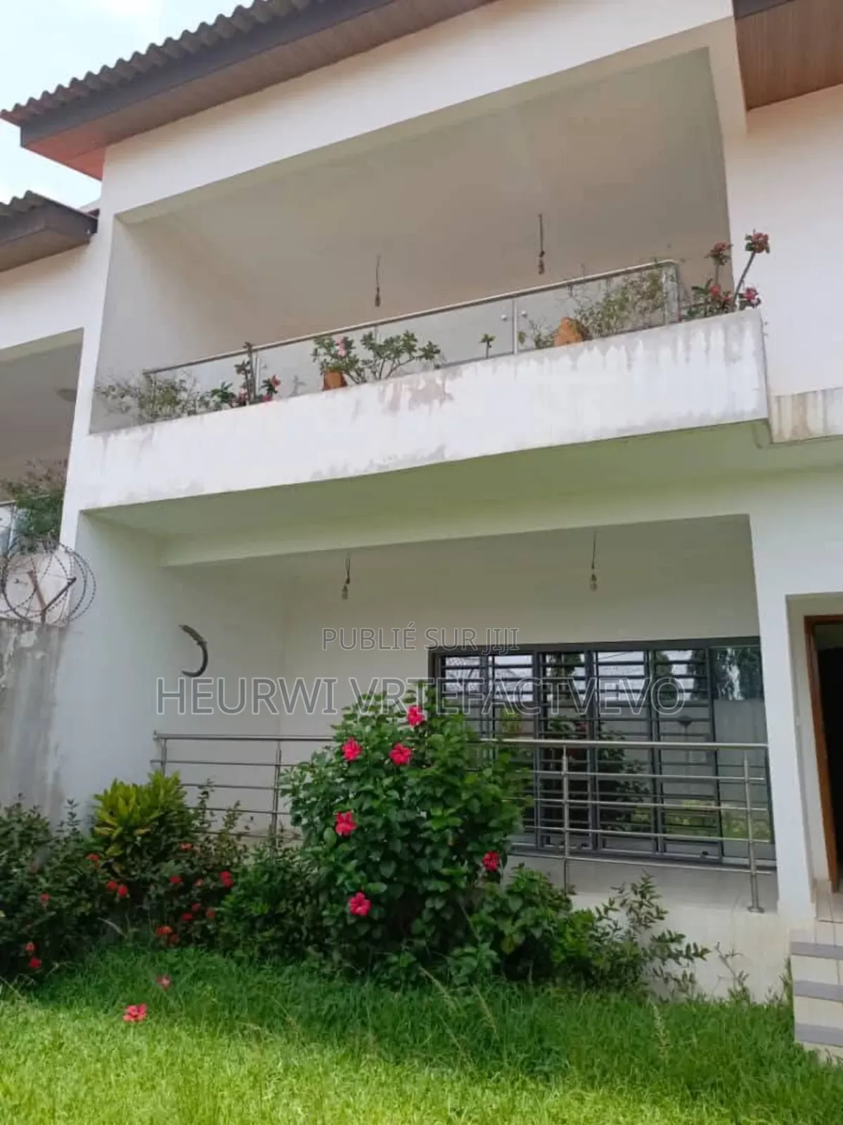 5chbre Duplex dans Yozalem Business, Cocody à Vendre