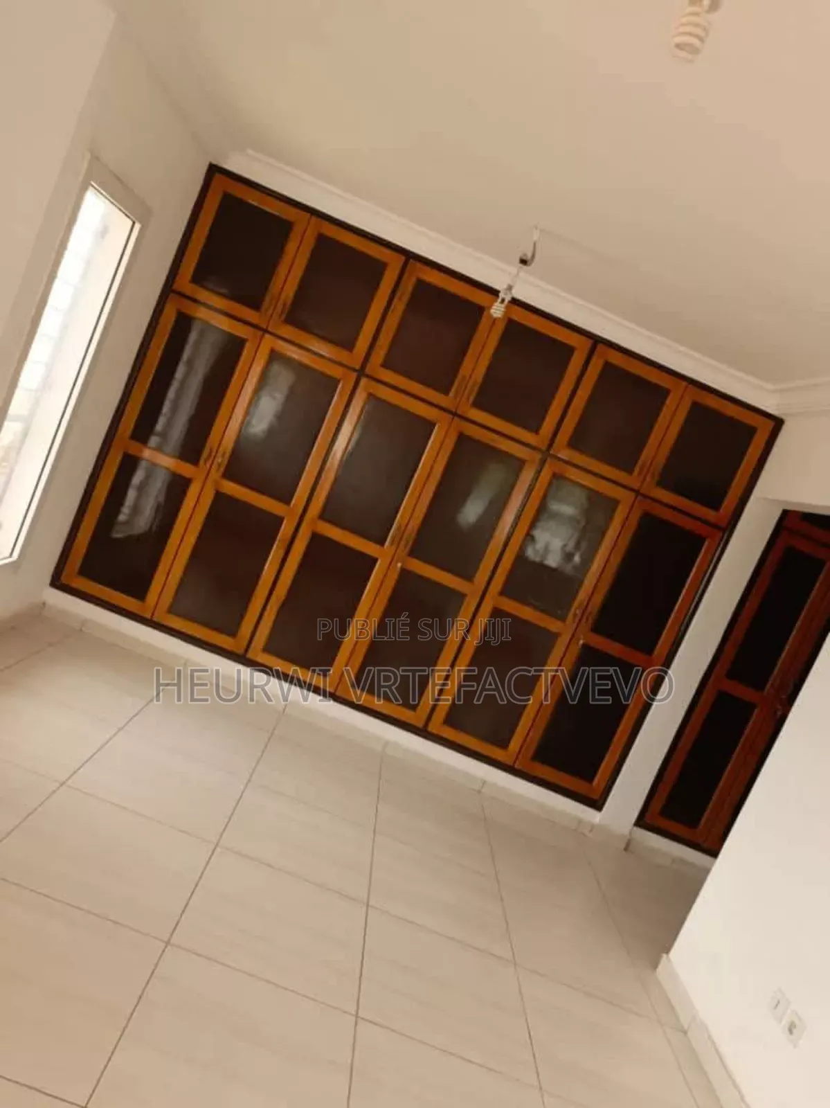 5chbre Duplex dans Yozalem Business, Cocody à Vendre
