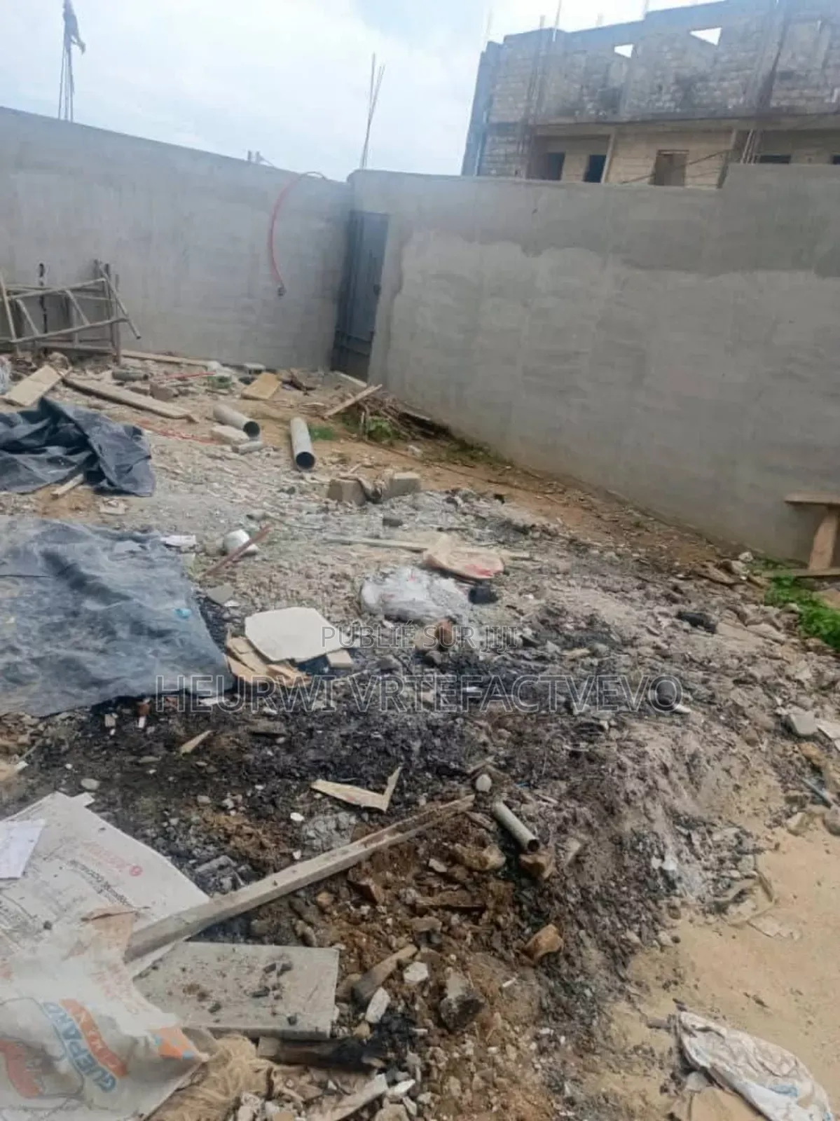 6chbre Duplex dans Cocody à Vendre