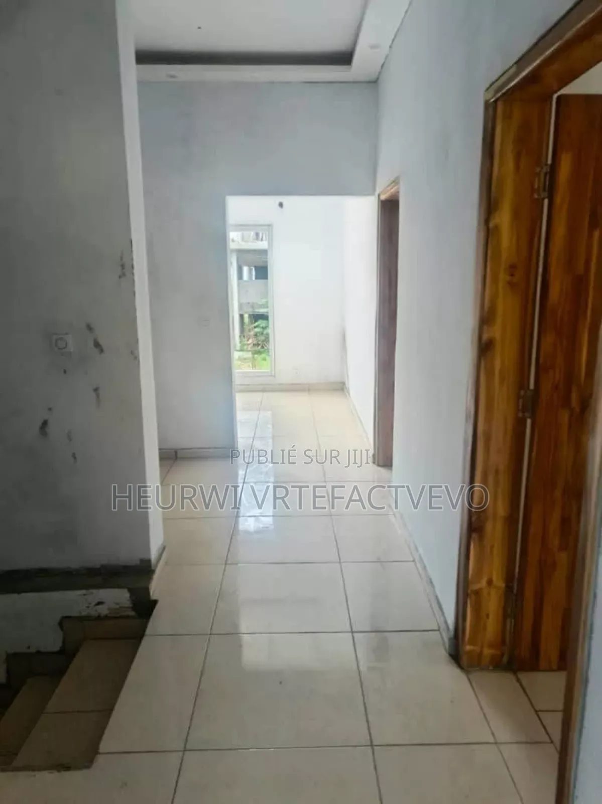 6chbre Duplex dans Cocody à Vendre