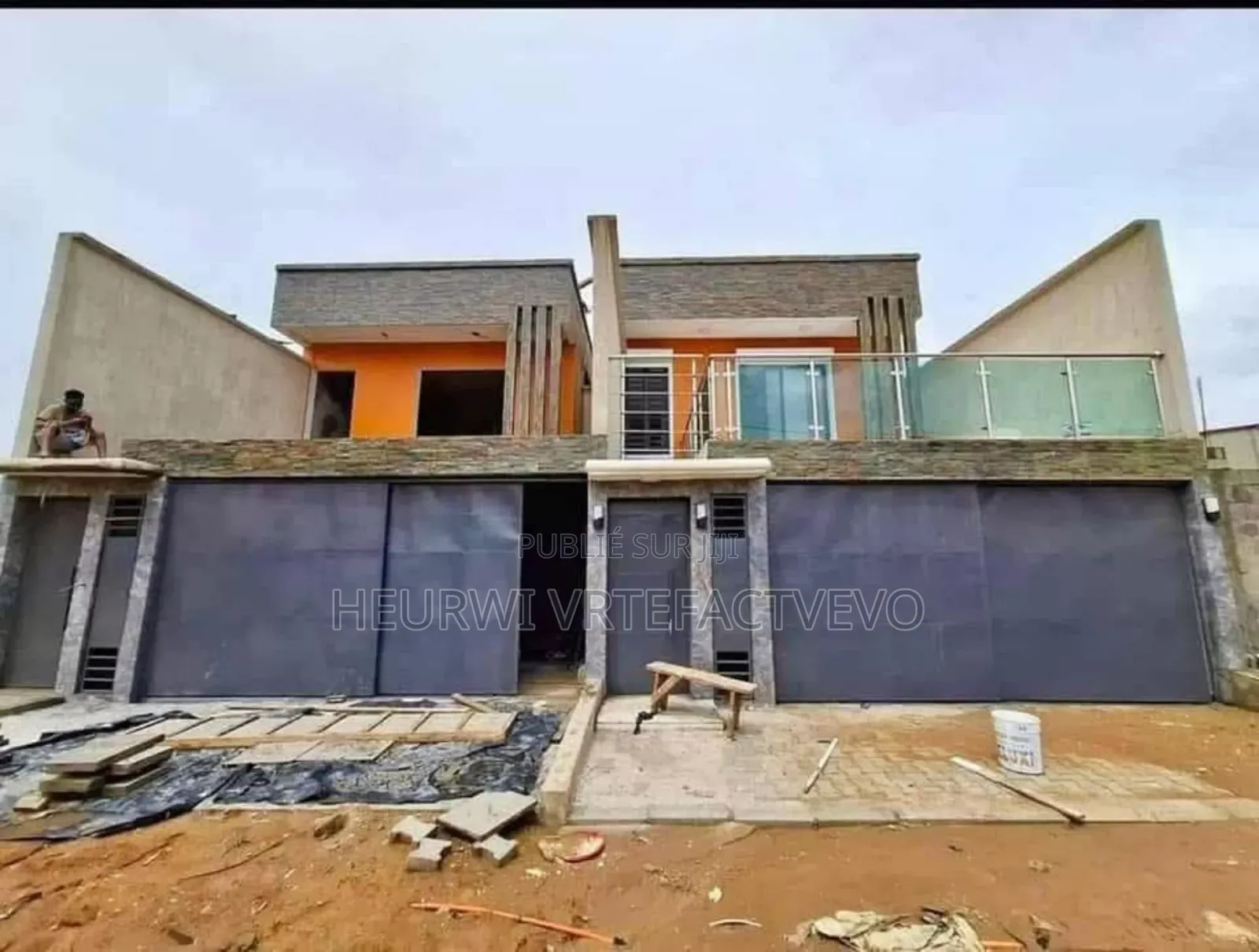 5chbre Duplex dans Yozalem Business, Cocody à Vendre