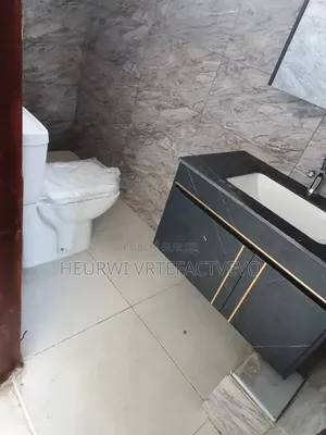 5chbre Duplex dans Yozalem Business, Cocody à Vendre
