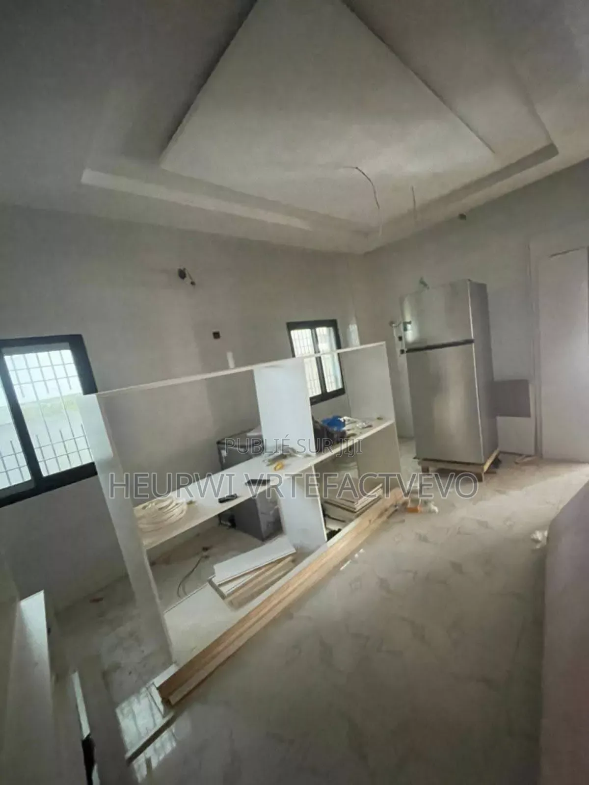8chbre Duplex dans Yozalem Business, Bingerville à Vendre