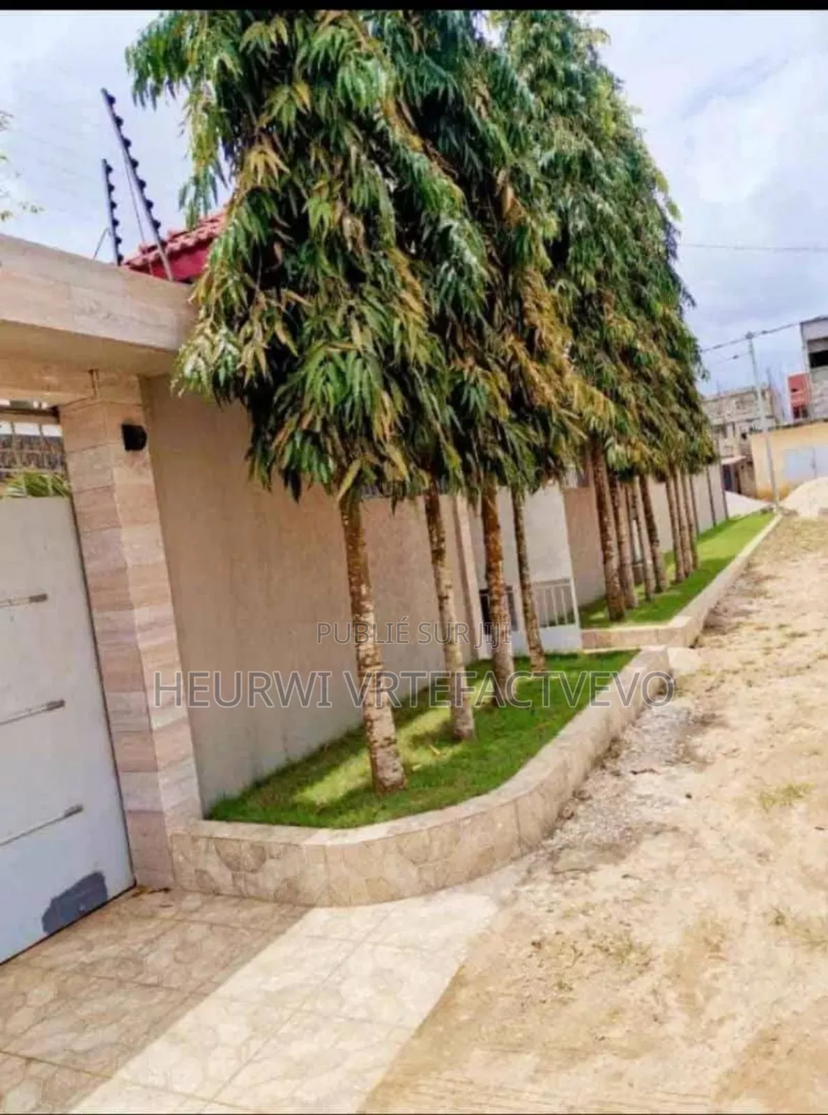 7chbre Duplex dans Yozalem, Cocody à Vendre