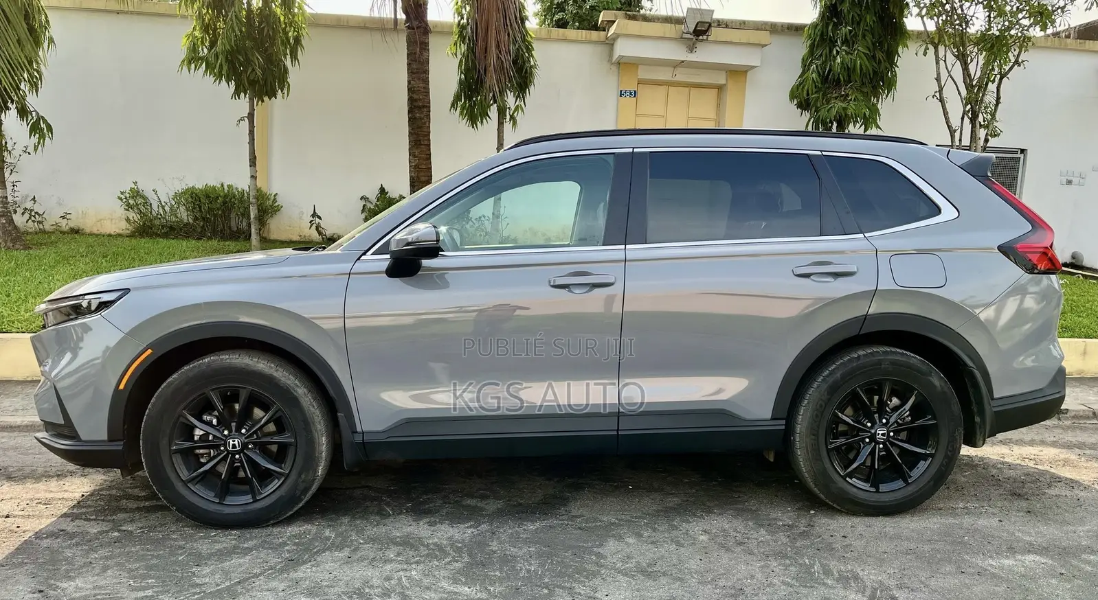 Honda CR-V LX 2WD 2024 Gris