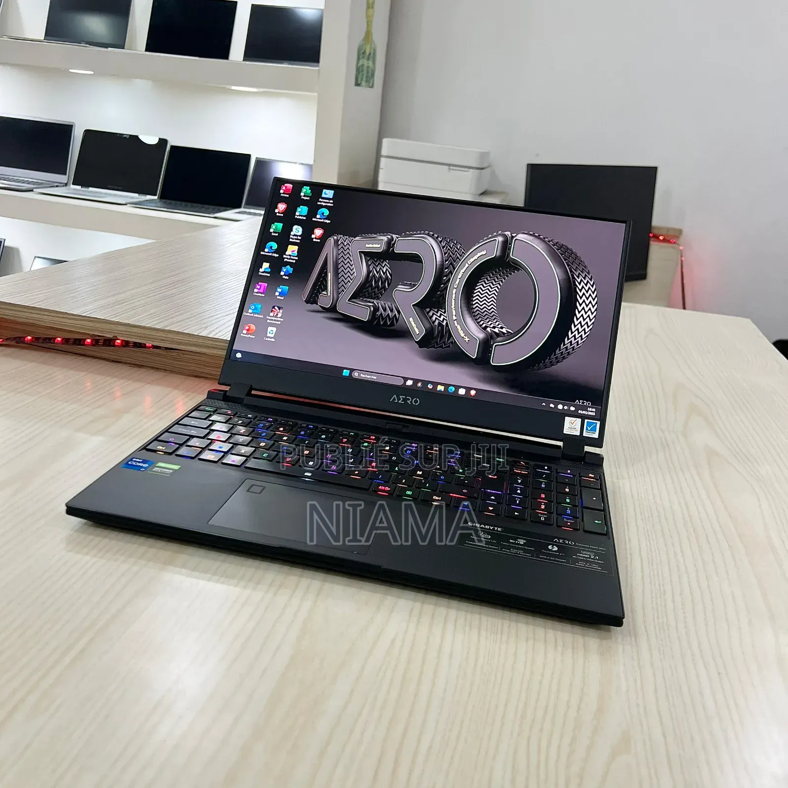 New Ordinateur Portable Gigabyte AERO 15 32GB Intel Core I7 SSD 1T