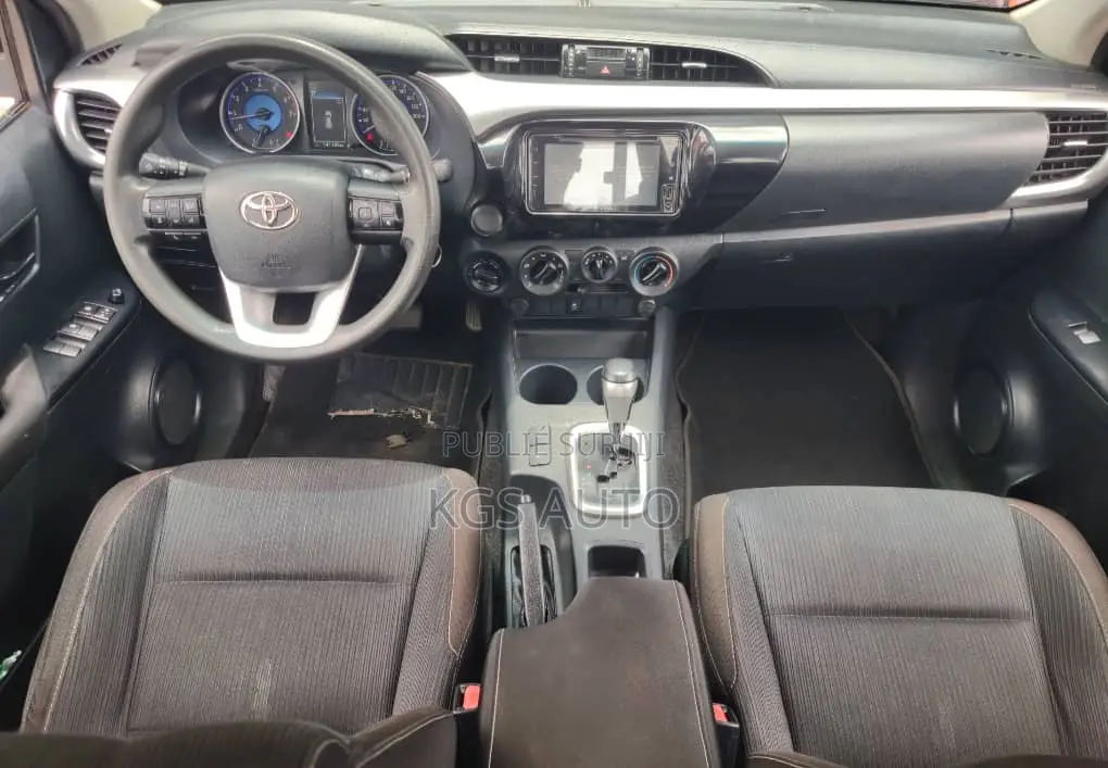 Toyota Hilux 2020 Noir