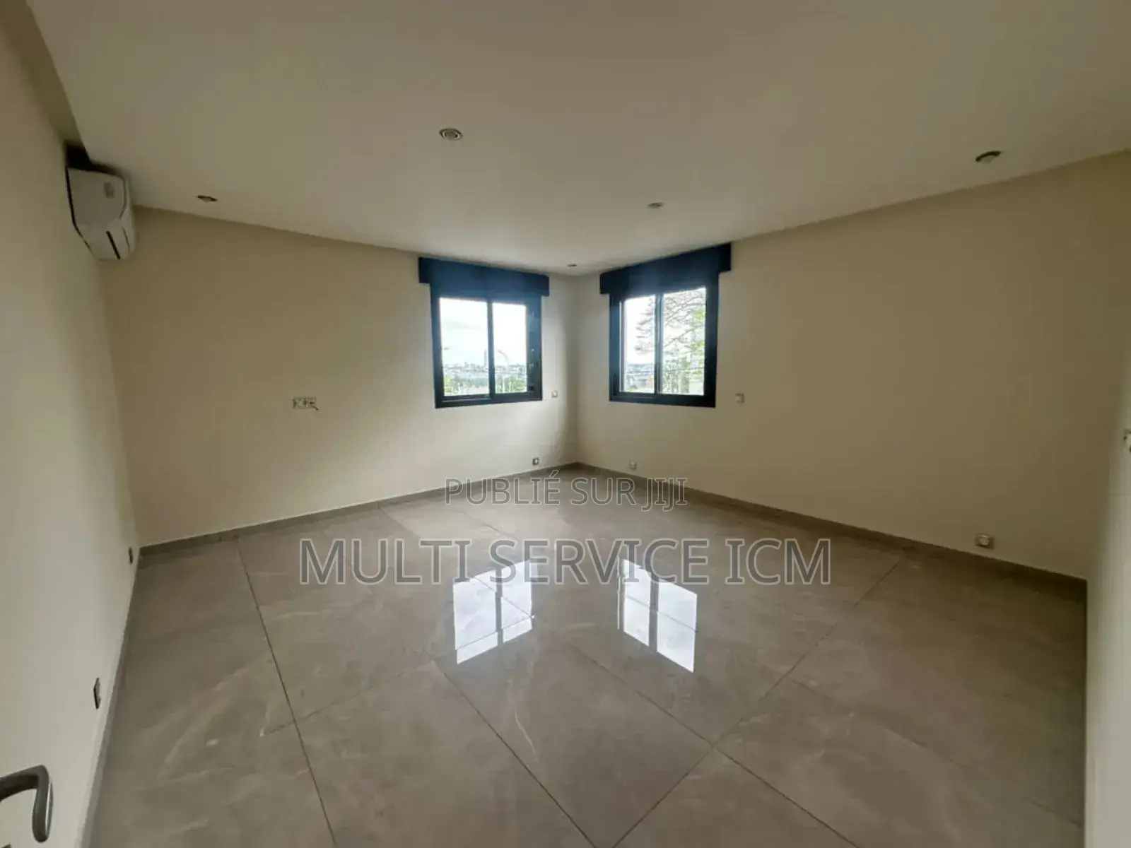 7chbre Duplex dans Ismael Coulibaly, Cocody à Louer