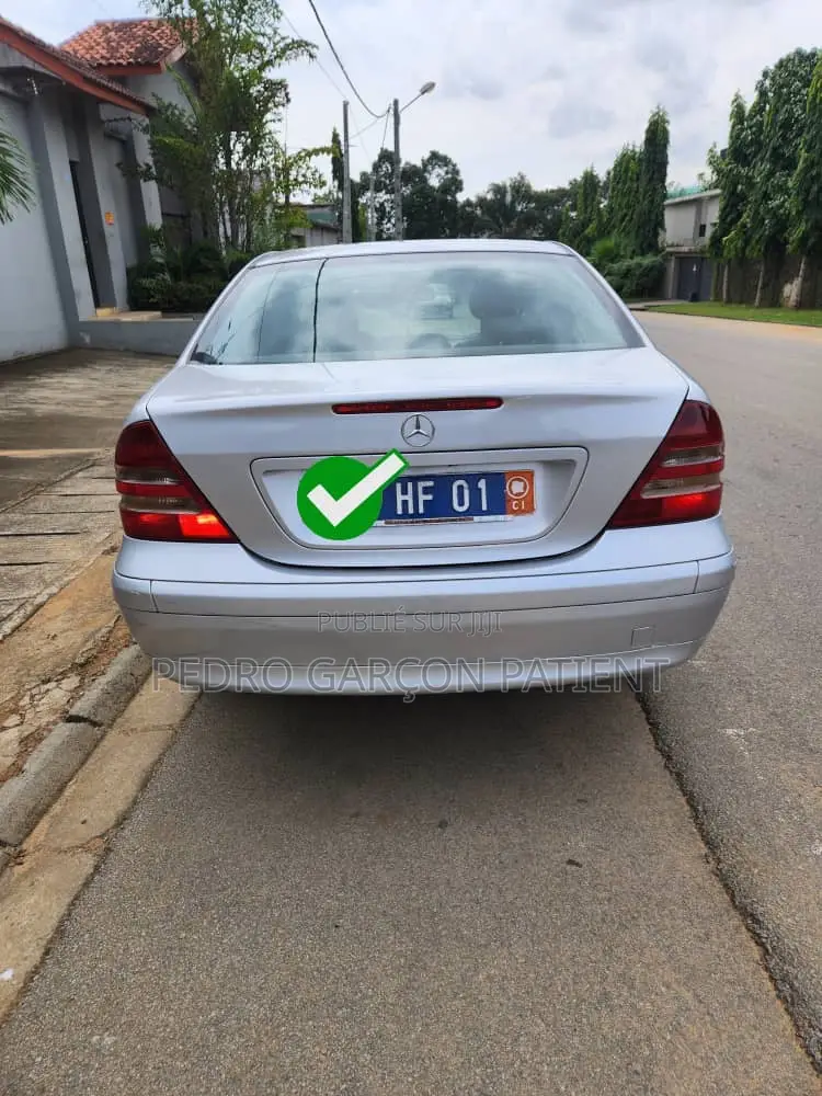 Mercedes-Benz C200 2004 Gris