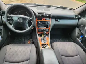 Mercedes-Benz C200 2004 Gris