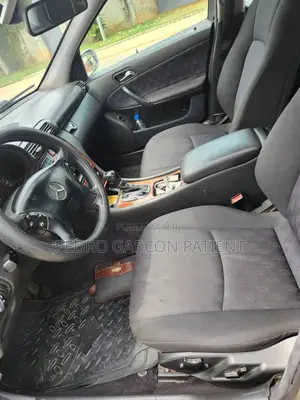 Mercedes-Benz C200 2004 Gris