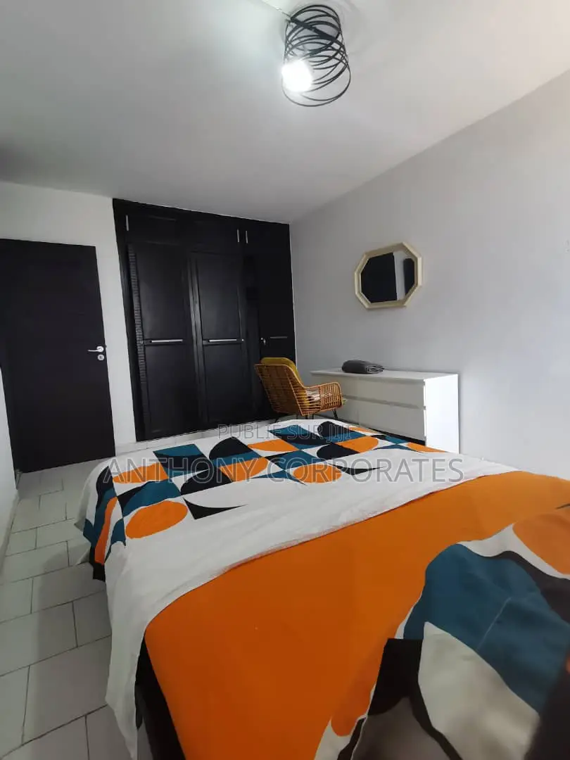 3 Pièces Meublée Cocody Centre en Face De La Maison Du Pdci.