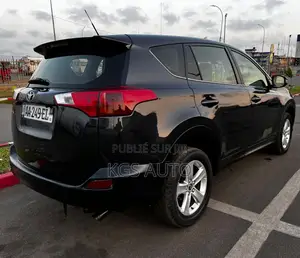 Toyota RAV4 XLE 4dr SUV (2.5L 4cyl 6A) 2015 Noir