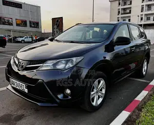 Toyota RAV4 XLE 4dr SUV (2.5L 4cyl 6A) 2015 Noir