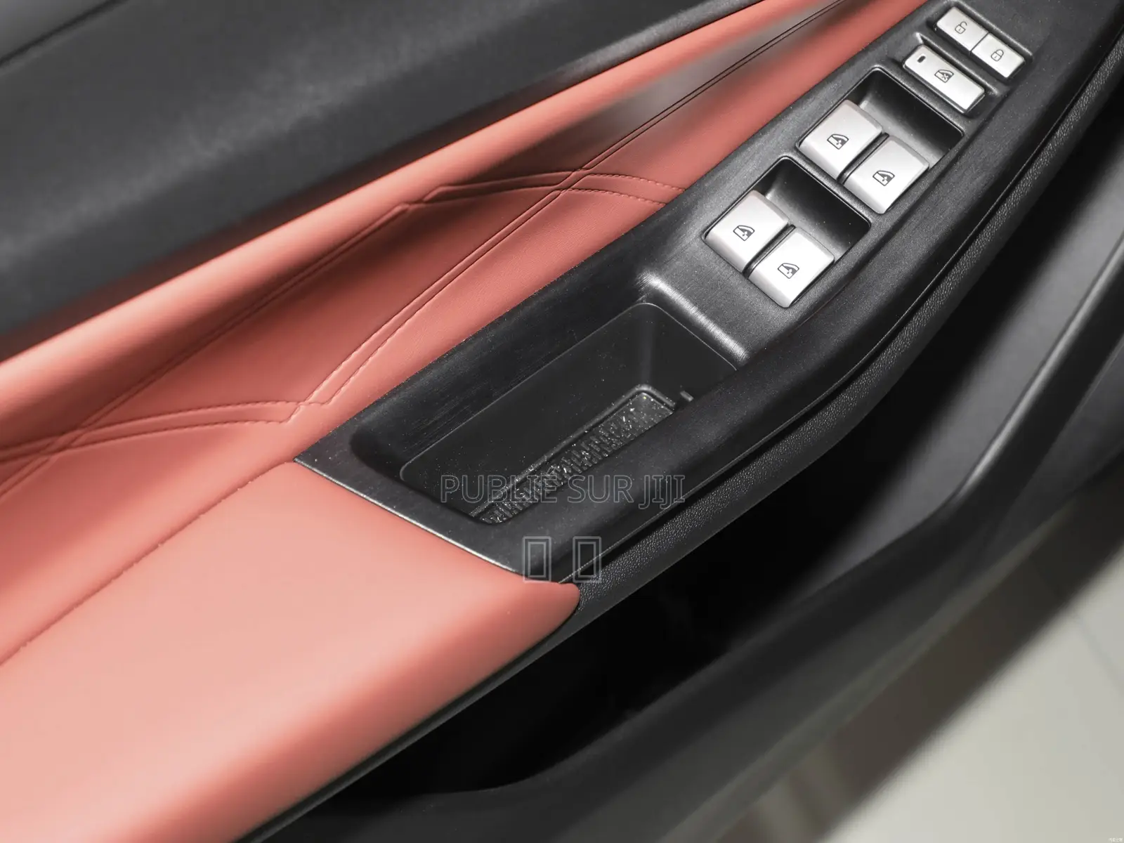 La Priorité Sera Accordée À Ceux Qui Ont De