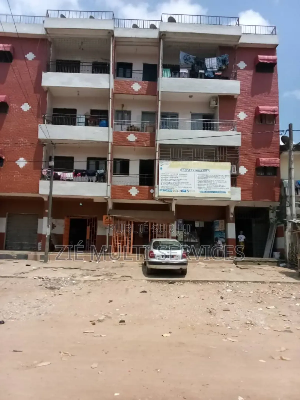 20chbre Blocs d'appartements dans Zié Multi-Service, Abobo-Doume