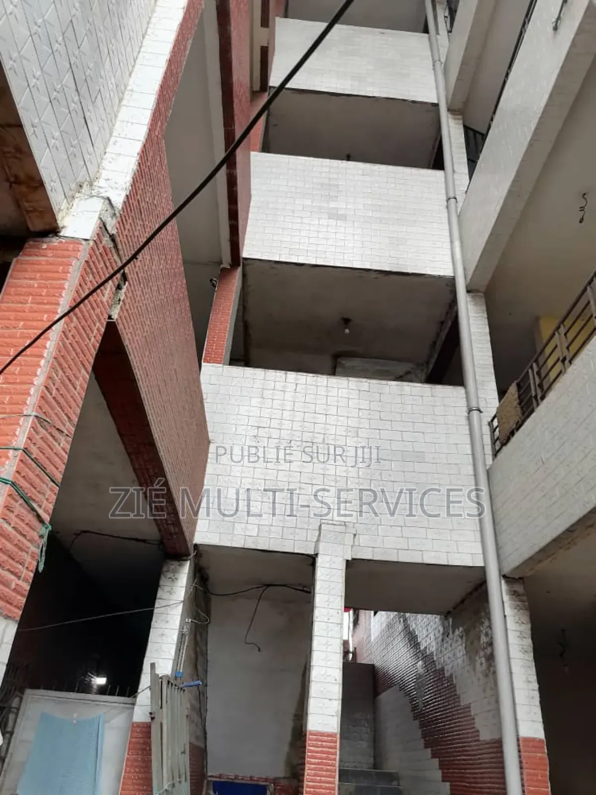 20chbre Blocs d'appartements dans Zié Multi-Service, Abobo-Doume