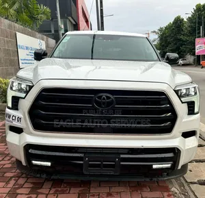 Photo - Toyota Sequoia Limited RWD 2024 Blanc