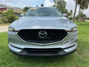 Photo - Mazda CX-5 Sport 2021 Gris