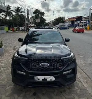 Photo - Ford Explorer ST 2021 Noir