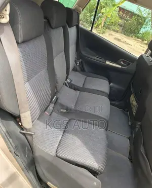 Toyota Verso 1.6 2010 Beige