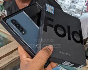 Photo - Samsung Galaxy Z Fold4 256 GB Blue