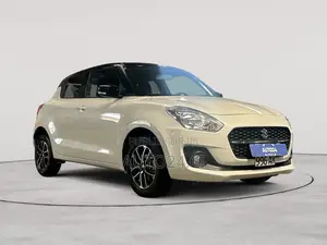 Photo - Suzuki Swift 2023 Blanc