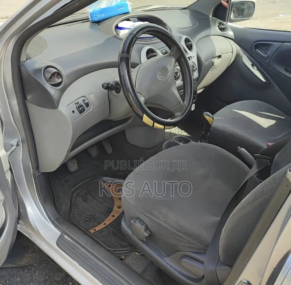 Toyota Yaris 2003 Gris