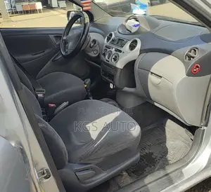 Toyota Yaris 2003 Gris