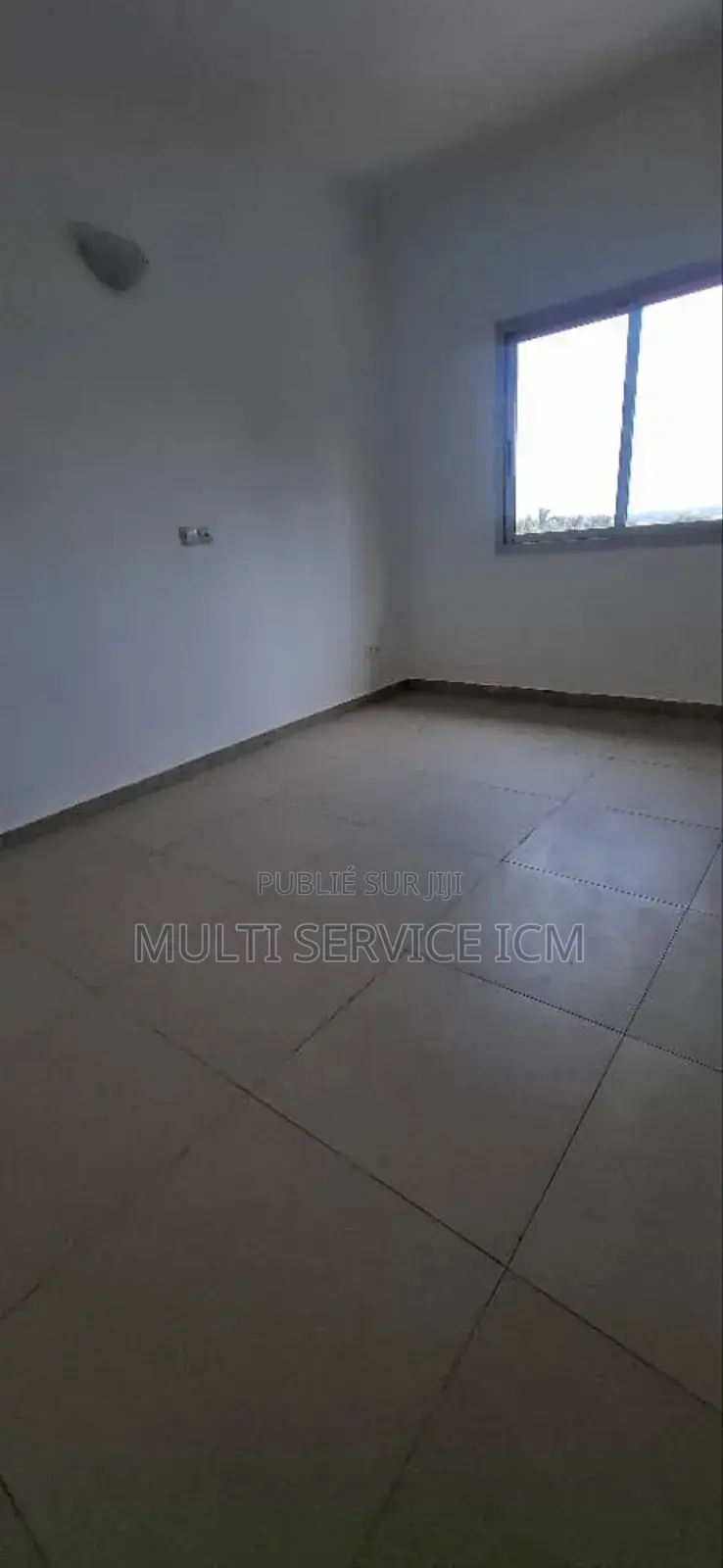 4chbre Appartement partagé dans Ismael Coulibaly, Cocody à Louer