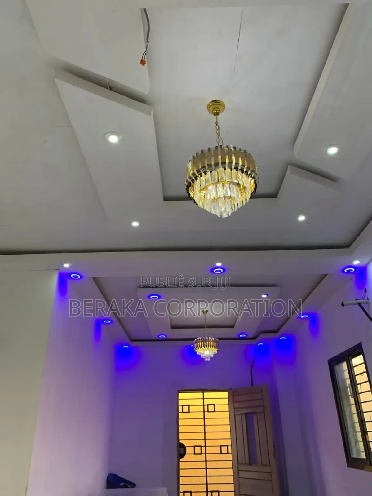 7chbre Duplex dans Beraka Corporation, Cocody à Louer
