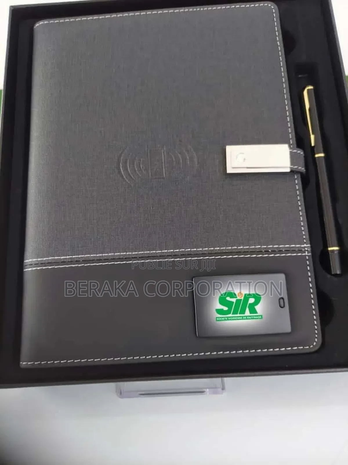Agenda Et Ensemble Coffret Personnalisé