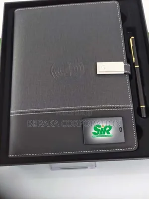 Agenda Et Ensemble Coffret Personnalisé