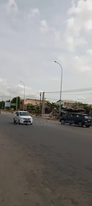 Photo - Terrain en Vente