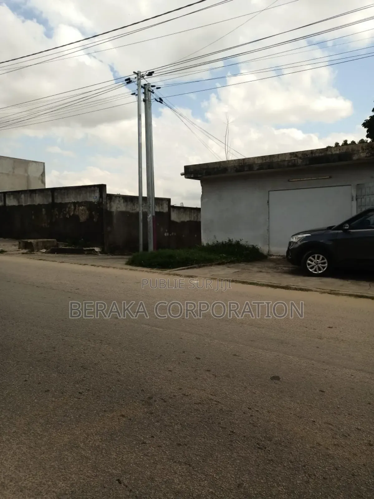 3chbre Maison dans Beraka Corporation, Cocody à Vendre